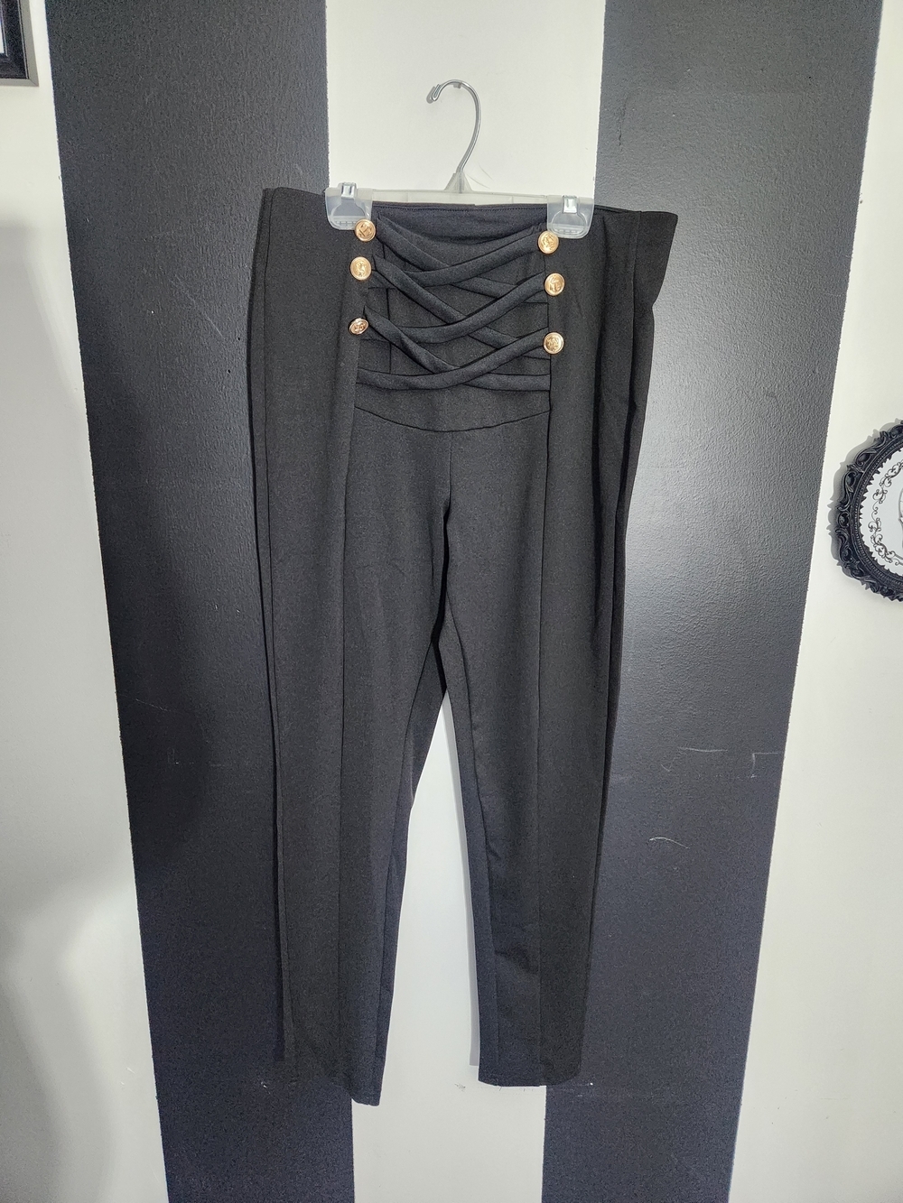 Crisscross Button Skinny Pants
